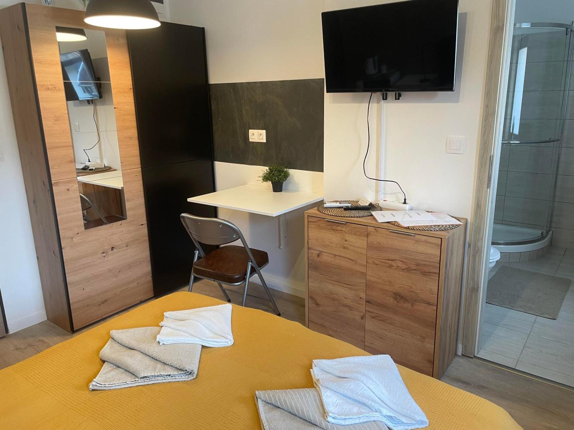 Szent Benedek Apartman Lägenhet Fot Exteriör bild